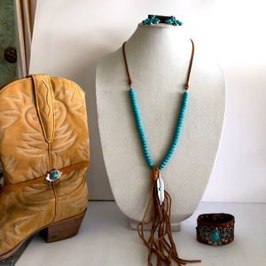 Shyanne brand necklace bracelet boot anklet matching earrings brand new